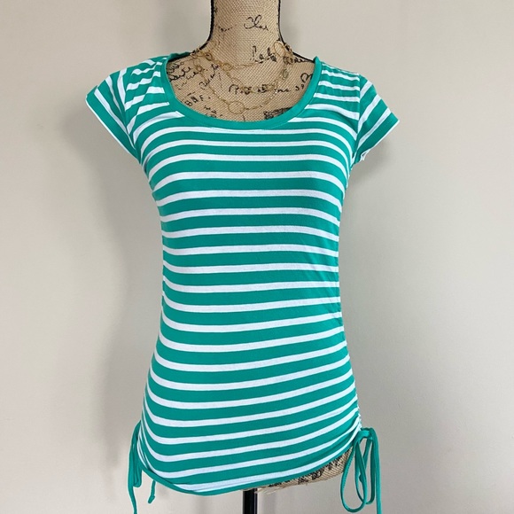 •Oh Mamma• striped maternity top - Picture 2 of 7